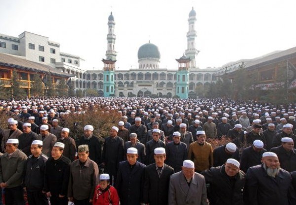 الصين تراقب المسلمين بطريقة جديدة.. فما هي؟