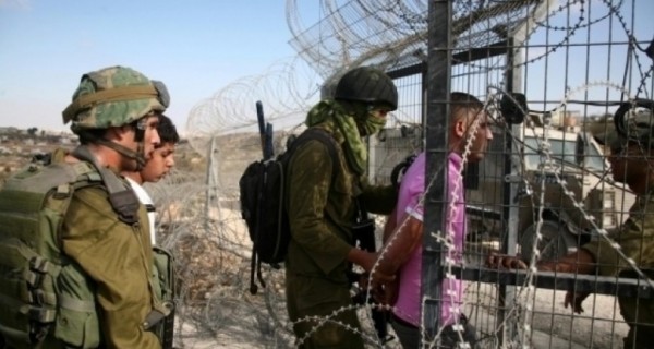 اعتقال فلسطينييْن بزعم تسللهما إلى الداخل من جنوب القطاع