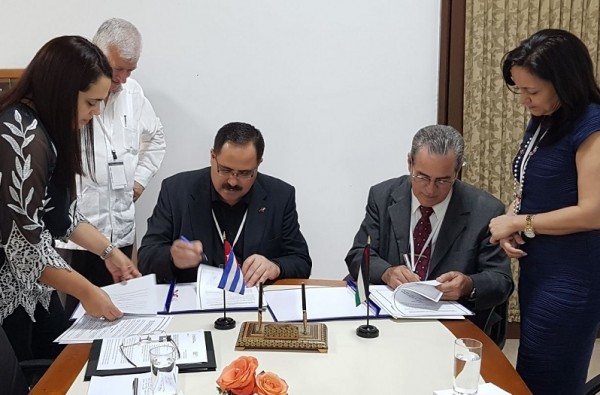 فلسطين وكوبا توقعان اتفاقية تعاون تعليمية