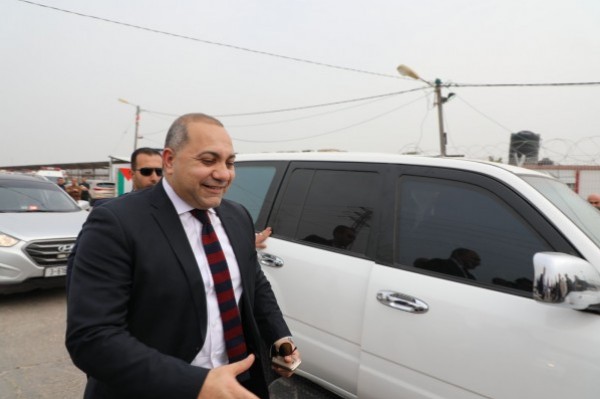 الوفد الأمني المصري يؤكد بقاءه بغزة بعد استهداف موكب الحمد الله