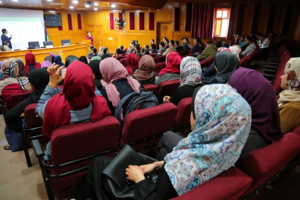 محاضرتان علميتان بالجامعة الإسلامية تستعرضان أمن المعلومات والعمل الحر
