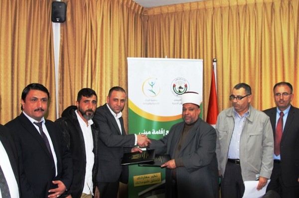 "الأوقاف" وجمعية الرجاء للتنمية توقعان اتفاقية لإقامة مبنى رياضي في بيت حنينا