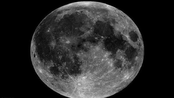 رصد 7 آلاف حفرة "مخفية" على سطح القمر