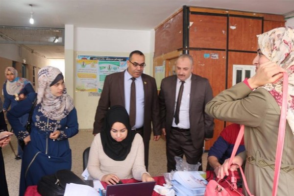 مساعد رئيس جامعة الأقصى بغزة يستقبل وفداً من لجنة الانتخابات المركزية