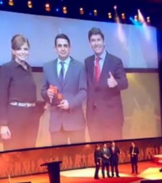 فلسطيني يفوز بجائزة أفضل موظف على مستوى المملكة الإسبانية