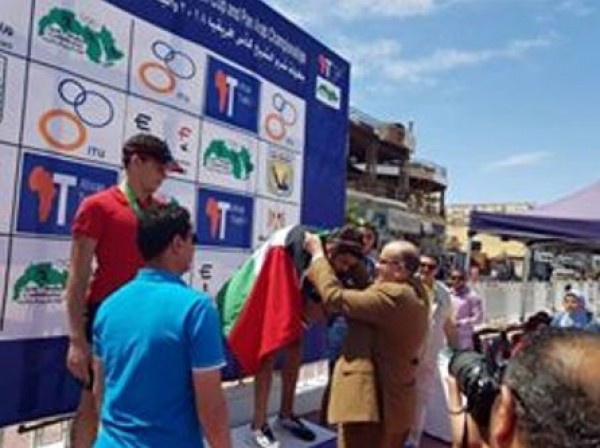 لاعب المنتخب الوطني للترايثلون ينتزع المركز الأول بالبطولة الإفريقية العربية بشرم الشيخ