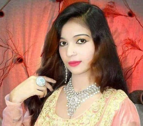 فيديو: مقتل ​فنانة باكستانية​ حامل بإطلاق النار على المسرح بعد رفضها الرقص