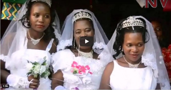 فيديو: رجل يتزوج من ثلاث نساء بينهن شقيقتان في الليلة نفسها