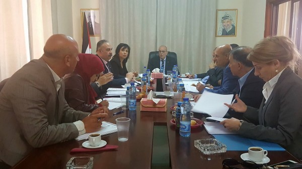 الوزير طبيلة يترأس اجتماعاً لمجلس إدارة شركة الخطوط الجوية الفلسطينية