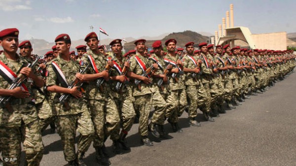 فيديو: المقاومة اليمنية تُسيطر على مواقع استراتيجية