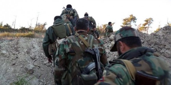 مصرع 12 عسكرياً سورياً في اشتباكات مع مسلحين باللاذقية