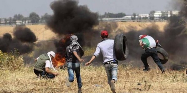 يديعوت: الجيش الإسرائيلي يريد إيقاف مسيرات العودة باستهداف (أرجل) الفلسطينيين