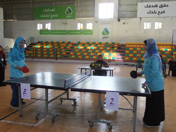 فارسات فلسطين يفتتح اليوم الأول ببطولة لعبة تنس الطاولة بصالة سعد صايل
