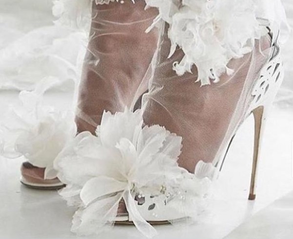 فيديو: أجمل أحذية زفاف لعروس الربيع