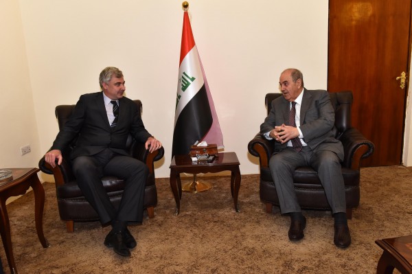 علاوي يبحث مع السفير الروسي تطورات الأوضاع في العراق والمنطقة