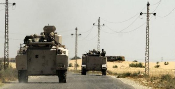الجيش المصري يُعلن مقتل ثلاثة من جنوده و30 مسلحاً في سيناء