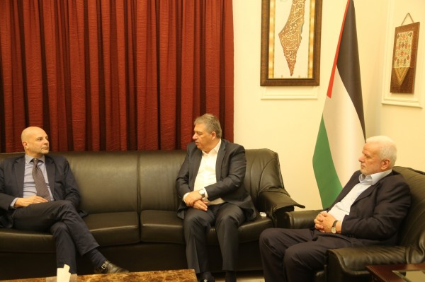 دبور يستقبل المدير العام للأونروا في لبنان ووفداً من القوى الإسلامية