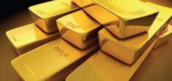 ملياردير مصري يضع نصف ثروته في الذهب