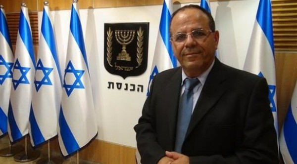 بشكل علني ودعوة رسمية.. وزير إسرائيلي يزور الإمارات