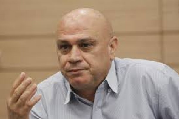 فريج يدعو للتظاهر قبالة السفارة في القدس