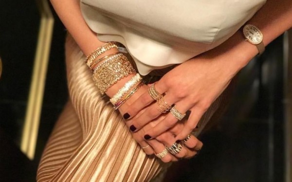 استوحي من مدوّنات الموضة العربيات أجمل موديلات المجوهرات