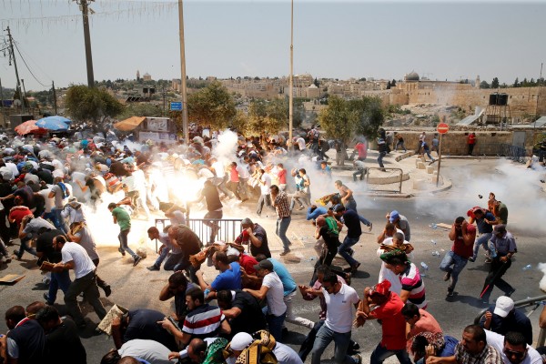 إصابة مجند إسرائيلي في اشتباكات بمنطقة باب العامود بالقدس