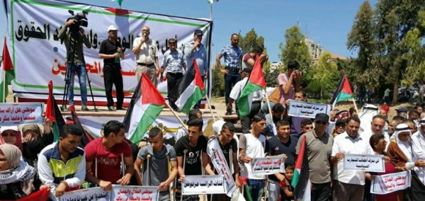 فيديو: وقفة بغزة للمطالبة برفع الإجراءات.. قيادة الحراك: الأمن اعتدى على المتظاهرين