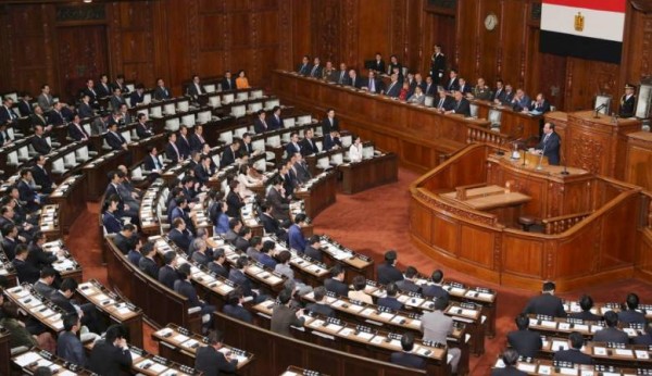 البرلمان المصري يقرر تمديد حالة الطوارئ ثلاثة أشهر
