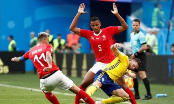 شاهد: السويد تتغلب على سويسرا وتعبر إلى ثُمن النهائي بمونديال 2018