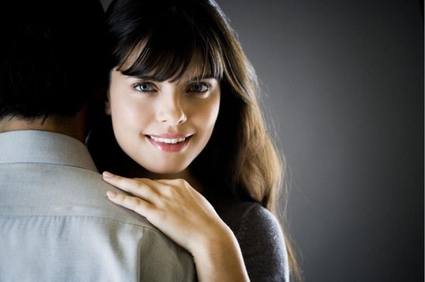 حب أم إعجاب؟ اكتشفي من خلال هذه الخطوات
