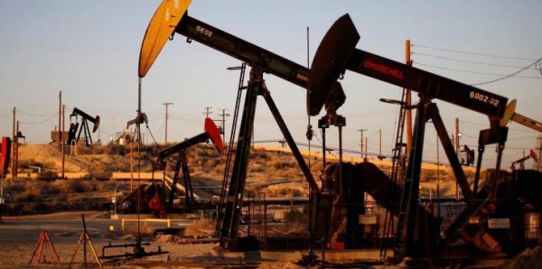 مخاوف نقص المعروض العالمي ترفع أسعار النفط‎