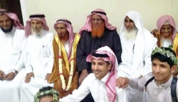 ثمانيني سعودي يتزوج امرأة تصغره بنصف قرن