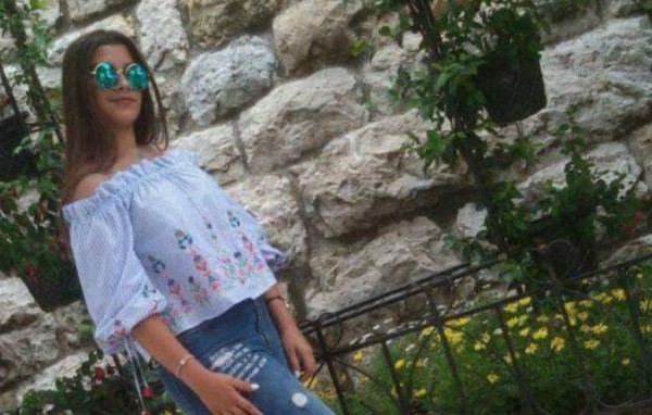 لبنان: ياسمين وجدت مشنوقة على شرفة منزلها.. ووالدتها رفضت بقاء جثتها