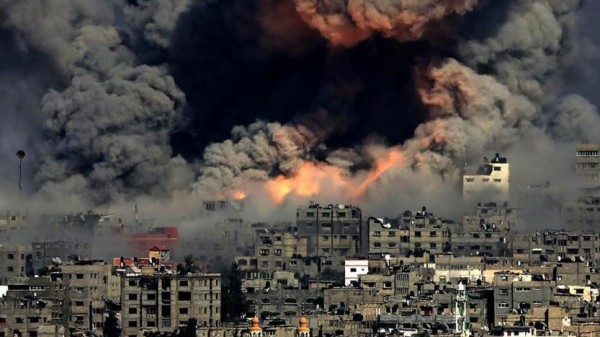 بعد تجدد القصف الإسرائيلي.. هل تنهار التهدئة ويشتعل فتيل الحرب في غزة؟