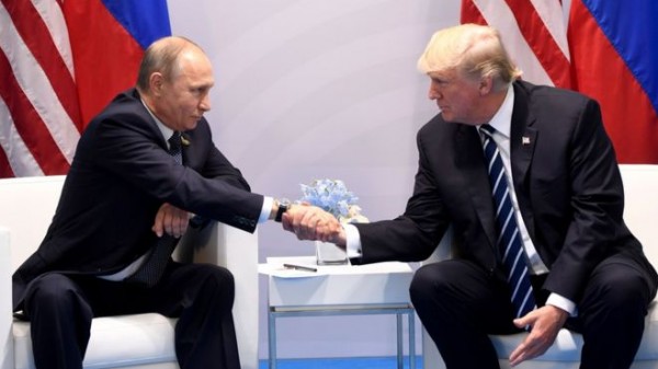 اليوم.. لقاء القمة الأمريكي الروسي وحقل ألغام سياسي بانتظار ترامب وبوتين