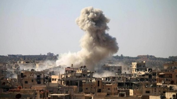 مصرع 26 مدنياً بغارات استهدفت تنظيم الدولة بدرعا السورية