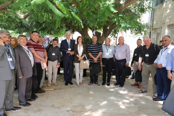 خضوري تفتح فعاليات المؤتمر الفلسطيني السادس للتوجهات الحديثة في الرياضيات والفيزياء
