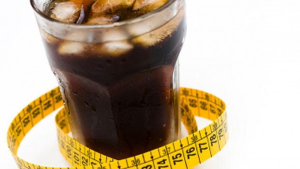 لماذا يجب الابتعاد عن المشروبات الخالية من السكر؟