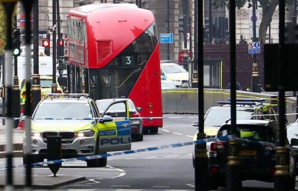 الشرطة البريطانية: مُنفذ حادث الدهس في لندن بريطاني الجنسية