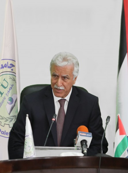 مرسوم رئاسي بتنصيب الدكتور مروان عورتاني رئيساً لأكاديمية فلسطين للعلوم والتكنولوجيا