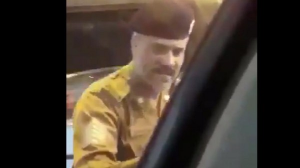 فيديو: شرطة مكة توضح ملابسات مقطع فيديو " دق على عمتك"