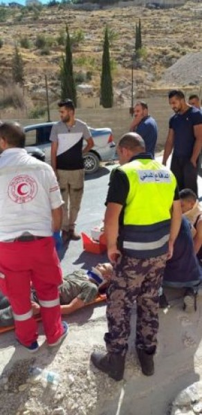 ثلاث إصابات بحادث سير ذاتي في أبوديس شرق القدس