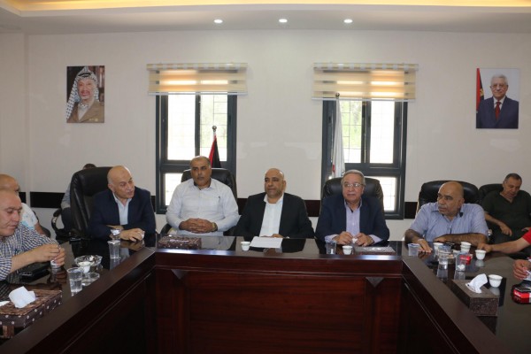 وفد من لجنة المؤسسات والفعاليات الوطنية بنابلس يزور ملتقى رجال اعمال نابلس