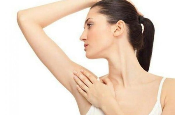 3 وصفات من بيكربونات الصوديوم لتفتيح منطقة الإبط