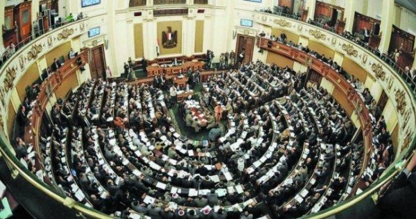 مصر تعلق على وقف التمويل الأمريكي للأونروا