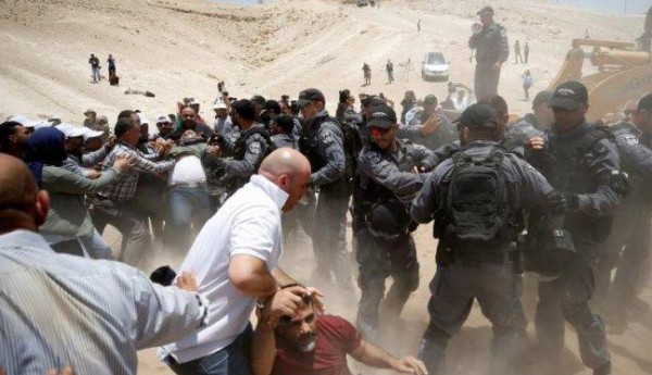 بتسيلم: محكمة العدل العليا بخصوص الخان الأحمر يخدم الاحتلال
