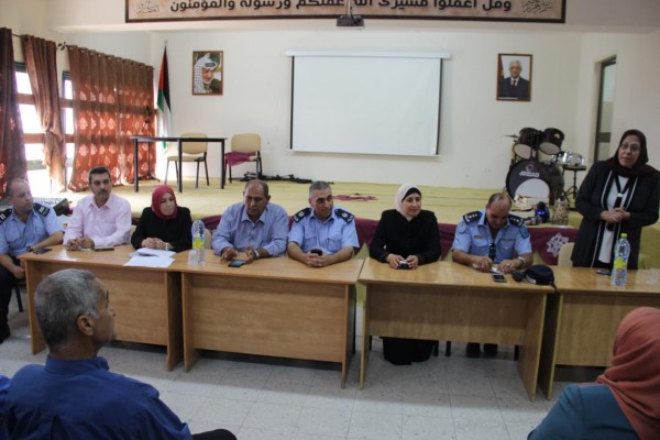 التربية والشرطة تنظمان لقاء توعوي لمديري وسائقي المدارس الخاصة ورياض الأطفال في قلقيلية