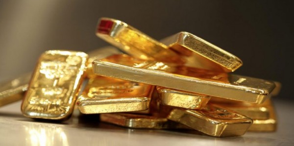 الذهب مستقر تحت تأثير مخاوف رفع الفائدة وتوترات التجارة