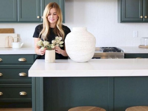 صور: ديكورات مطابخ عصرية باللون الرمادي لمنزل ذو لمسة خاصة