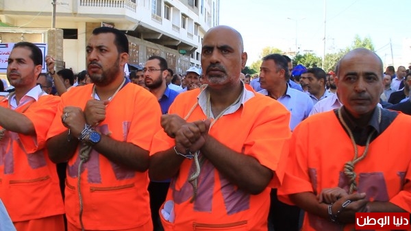 شاهد: موظفو (أونروا) بغزة يصعدون من خطواتهم الاحتجاجية